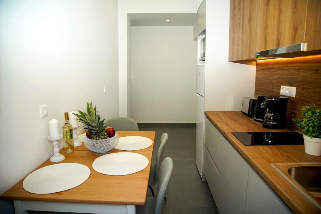 Apartment Modern Bright Vipgreece Athens