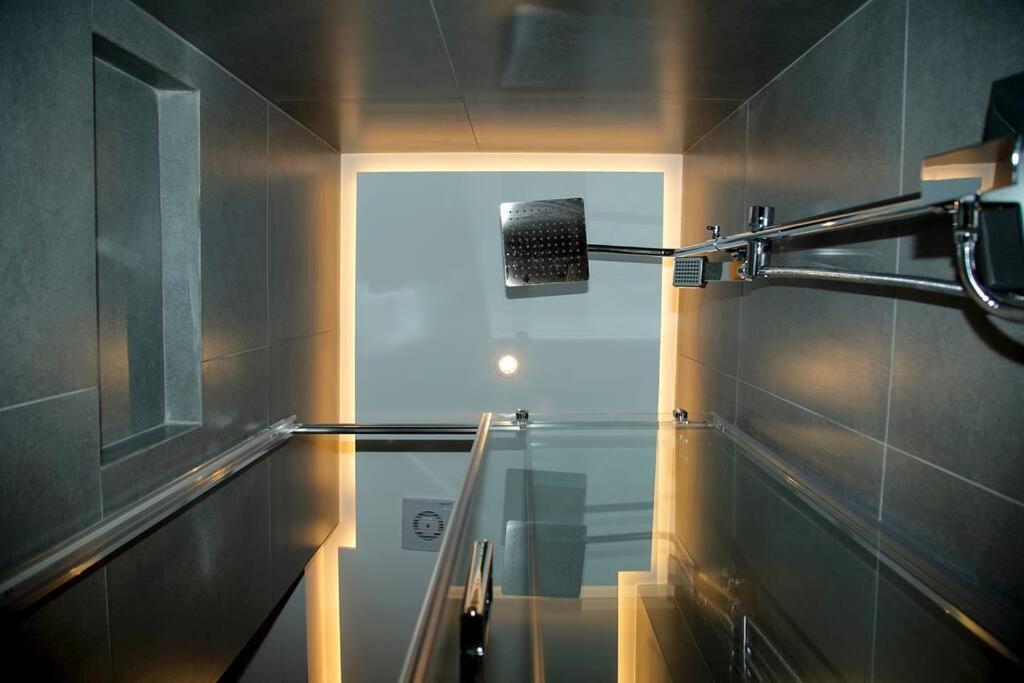 Apartment Modern Bright Vipgreece Athens